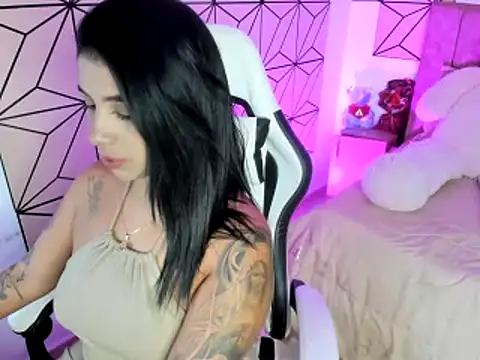 Snapshot of Vanessa__lopez1 chatting on 04/29/26, 10:05 Vanessa lopez1 online show from 04/29/26, 10:05