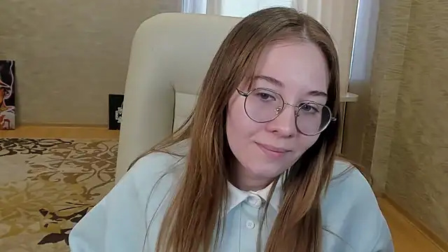 Snapshot of TarraChipman chatting on 04/29/26, 09:57 TarraChipman online show from 04/29/26, 09:57