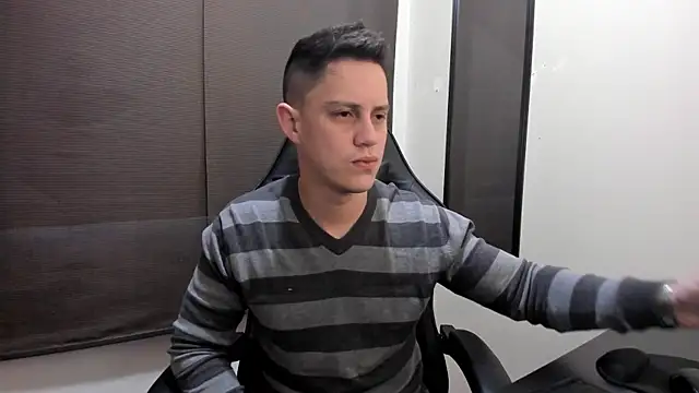 Snapshot of KendricTorres chatting on 07/04/26, 12:55 KendricTorres online show from 07/04/26, 12:55