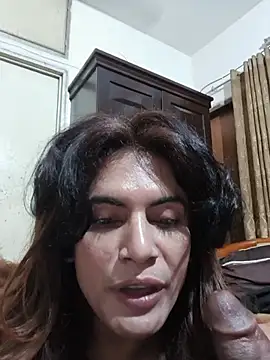 Snapshot of SexyShila-97 chatting on 07/02/26, 04:35 SexyShila-97 online show from 07/02/26, 04:35