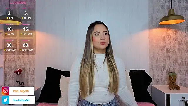 Snapshot of paolarey chatting on 03/07/26, 10:07 paolarey online show from 03/07/26, 10:07