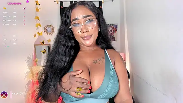 alessia anderson online show from 01/25/25, 04:45