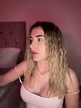 IrisDesiree online show from 05/08/26, 06:02