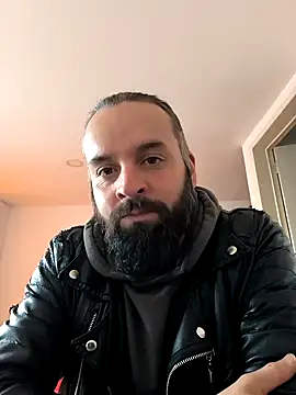 Snapshot of erikthor chatting on 05/02/26, 04:56 erikthor online show from 05/02/26, 04:56