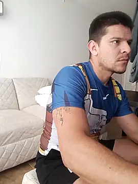 Snapshot of felipe_fitness chatting on 04/30/26, 10:14 felipe fitness online show from 04/30/26, 10:14