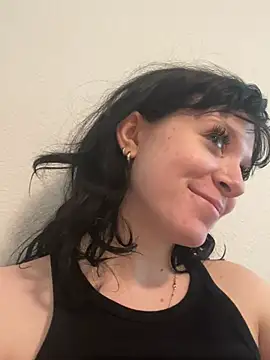 Snapshot of kaygbbmama chatting on 04/28/26, 04:34 kaygbbmama online show from 04/28/26, 04:34