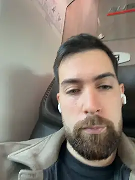 Snapshot of italianboy9298 chatting on 04/29/26, 09:02 italianboy9298 online show from 04/29/26, 09:02