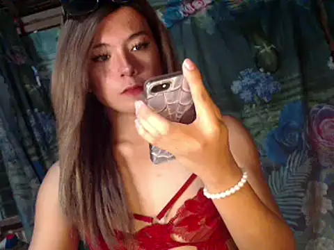 Snapshot of Andrea_lopezxxx chatting on 04/30/26, 01:39 Andrea lopezxxx online show from 04/30/26, 01:39
