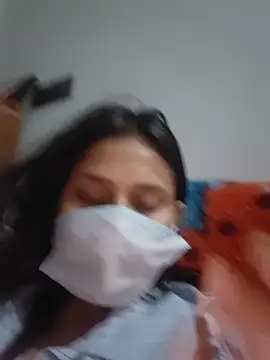 sassyygurl online show from 05/18/26, 06:14
