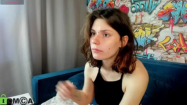Snapshot of Kira_Be11 chatting on 06/16/26, 01:08 Kira Be11 online show from 06/16/26, 01:08