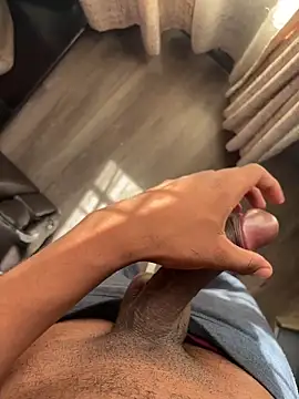 Snapshot of Freakstarza chatting on 04/28/26, 10:53 Freakstarza online show from 04/28/26, 10:53