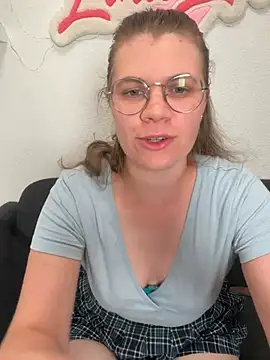 Lina-Love online show from 06/25/26, 06:45