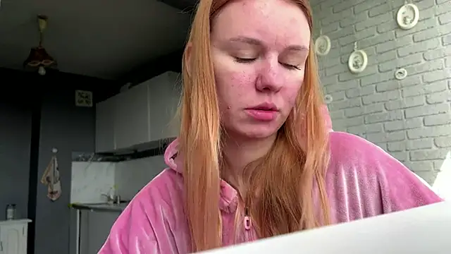 Snapshot of DalilaNeubig chatting on 04/29/26, 07:12 DalilaNeubig online show from 04/29/26, 07:12