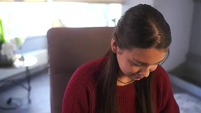 Snapshot of LovettaTinger chatting on 04/29/26, 04:05 LovettaTinger online show from 04/29/26, 04:05