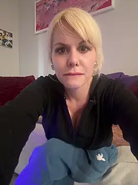 Snapshot of Ever_Hayden chatting on 04/29/26, 01:10 Ever Hayden online show from 04/29/26, 01:10