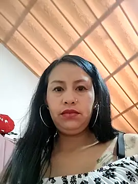 Snapshot of sexyandhotlatina2026 chatting on 04/28/26, 02:44 sexyandhotlatina2026 online show from 04/28/26, 02:44