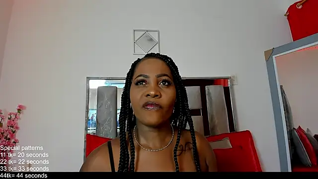 Snapshot of EmilyRooa1 chatting on 06/03/26, 06:35 EmilyRooa1 online show from 06/03/26, 06:35