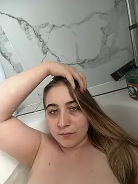 Snapshot of Taylormillie471 chatting on 05/08/26, 01:16 Taylormillie471 online show from 05/08/26, 01:16