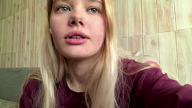 Snapshot of Malinwitch chatting on 07/02/26, 04:40 Malinwitch online show from 07/02/26, 04:40