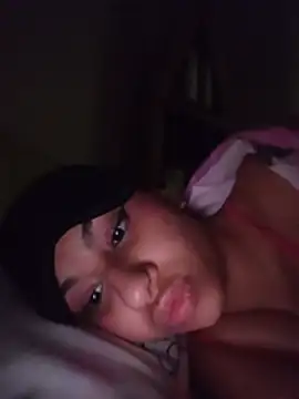 Snapshot of Miabloom19_ chatting on 07/19/26, 11:36 Miabloom19 online show from 07/19/26, 11:36