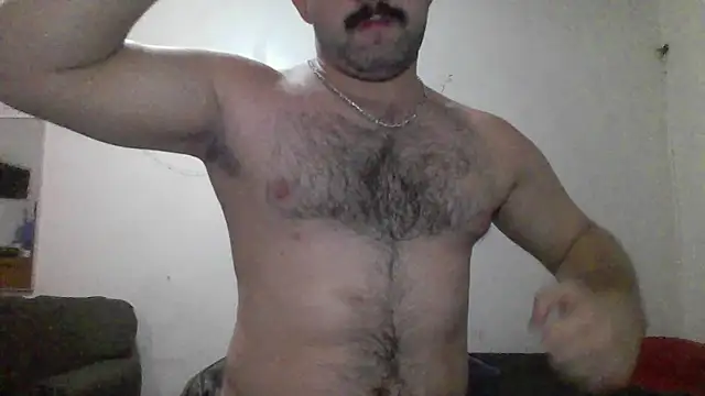 Snapshot of littlegaucho chatting on 04/29/26, 10:27 littlegaucho online show from 04/29/26, 10:27