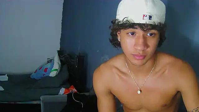 Snapshot of Hansel_take chatting on 04/30/26, 02:07 Hansel take online show from 04/30/26, 02:07