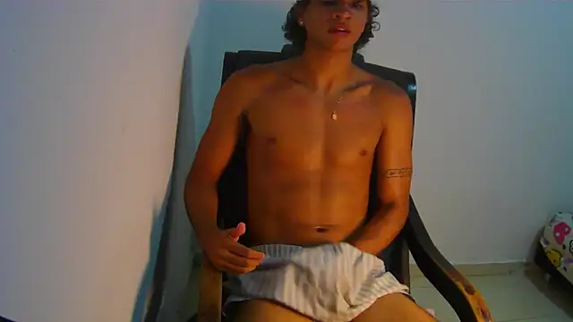 Snapshot of Hansel_take chatting on 05/19/26, 12:16 Hansel take online show from 05/19/26, 12:16