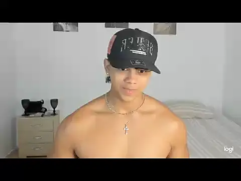 Snapshot of noahprada chatting on 05/01/26, 02:49 noahprada online show from 05/01/26, 02:49