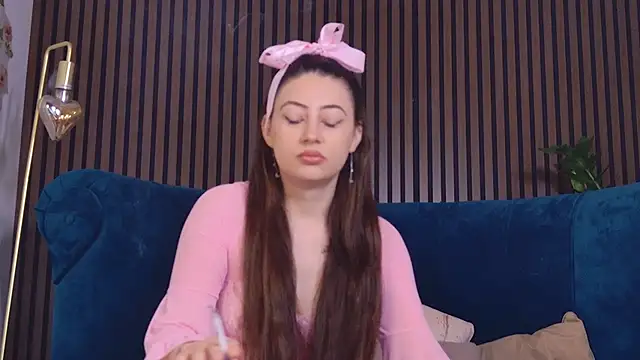 Snapshot of JessicaMorrix chatting on 05/02/26, 08:25 JessicaMorrix online show from 05/02/26, 08:25
