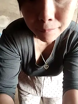 linhkun1 online show from 05/04/26, 01:56