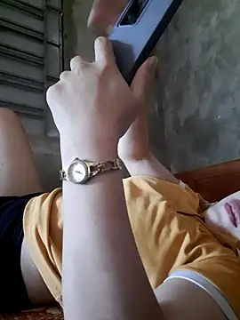 linhkun1 online show from 05/27/26, 05:37