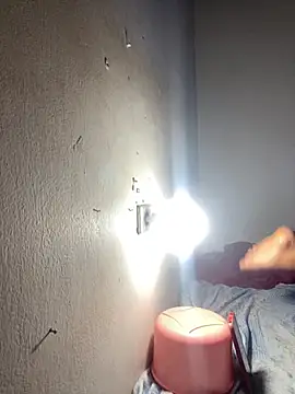 Snapshot of Eu_jannyyy chatting on 04/29/26, 03:21 Eu jannyyy online show from 04/29/26, 03:21