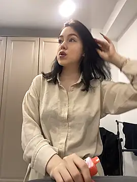 Snapshot of Mimi_Shine chatting on 05/18/26, 04:35 Mimi Shine online show from 05/18/26, 04:35