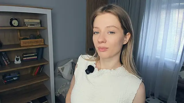 Snapshot of katemossse chatting on 04/30/26, 09:37 katemossse online show from 04/30/26, 09:37