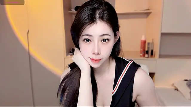 Snapshot of Tangerine-en chatting on 05/11/26, 01:11 Tangerine-en online show from 05/11/26, 01:11