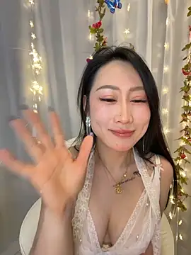 Snapshot of pingping_026 chatting on 04/30/26, 02:45 pingping 026 online show from 04/30/26, 02:45