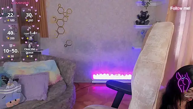 Snapshot of mia_smoke_ chatting on 05/25/26, 02:56 mia smoke online show from 05/25/26, 02:56