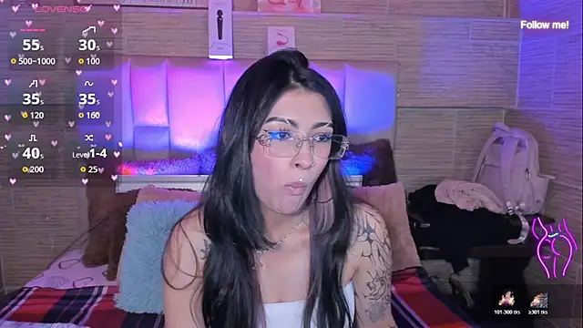 mia smoke  online show from 07/26/26, 12:52