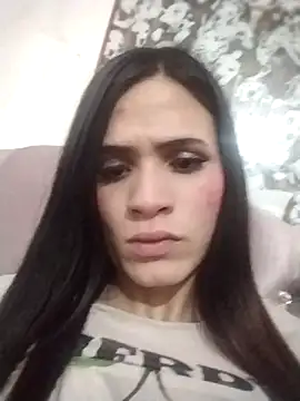 Snapshot of Juliette_Doll_ chatting on 05/09/26, 01:44 Juliette Doll online show from 05/09/26, 01:44