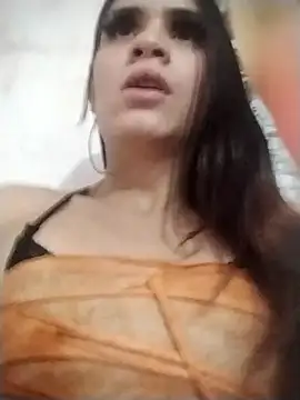 Snapshot of Juliette_Doll_ chatting on 07/18/26, 02:05 Juliette Doll online show from 07/18/26, 02:05