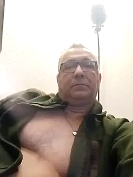 Soloyan online show from 02/04/25, 06:25