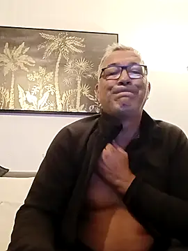 Soloyan online show from 09/23/25, 04:48