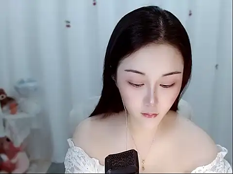Amy-cnbaby online show from 06/05/26, 01:12
