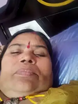 Snapshot of dheepika11 chatting on 05/19/26, 05:25 dheepika11 online show from 05/19/26, 05:25