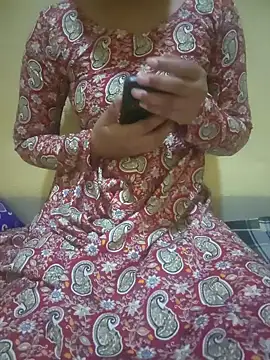 Snapshot of Seema_yadav01 chatting on 05/01/26, 05:45 Seema yadav01 online show from 05/01/26, 05:45