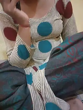 Snapshot of Seema_yadav01 chatting on 06/03/26, 09:23 Seema yadav01 online show from 06/03/26, 09:23
