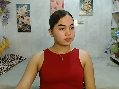 Snapshot of ur_asiankat chatting on 06/11/26, 07:01 ur asiankat online show from 06/11/26, 07:01