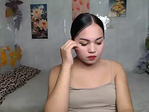 Snapshot of ur_asiankat chatting on 07/20/26, 12:51 ur asiankat online show from 07/20/26, 12:51