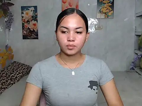 Snapshot of ur_asiankat chatting on 07/24/26, 11:25 ur asiankat online show from 07/24/26, 11:25