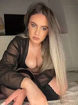 SensualQueenX online show from 05/06/26, 08:58